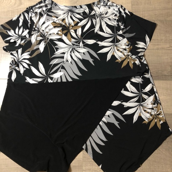 Long shirt playful floral print - Picture 7 of 8